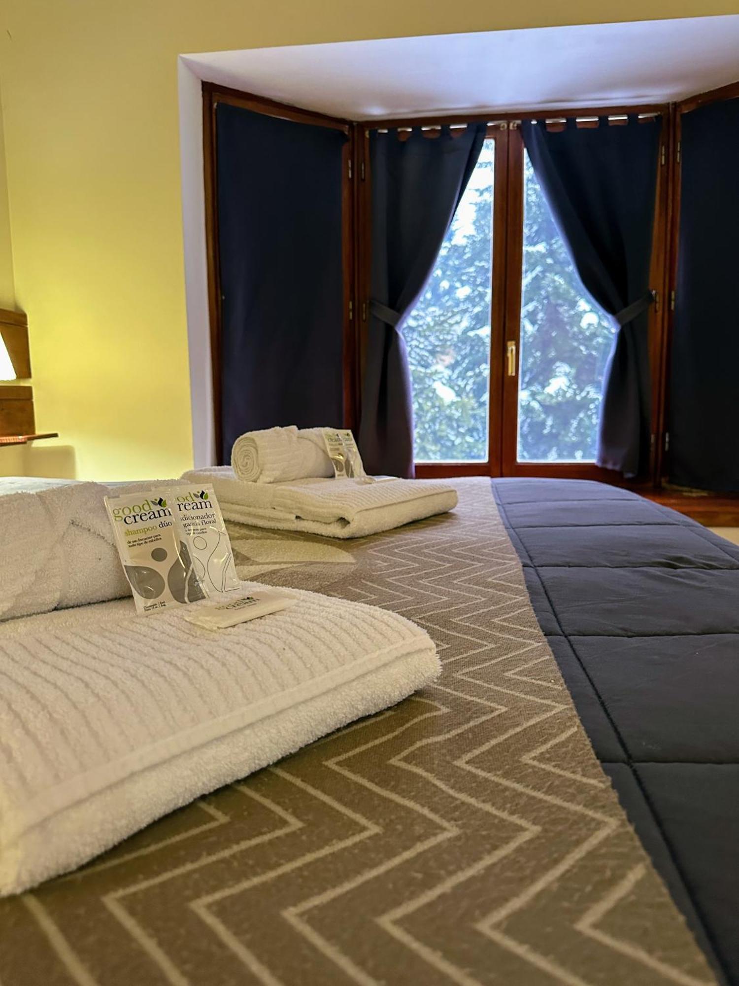 Posada Del Cipres Villa La Angostura Ngoại thất bức ảnh